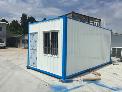 貴陽集裝箱活動(dòng)板房的實(shí)驗(yàn)室正在建設(shè)中